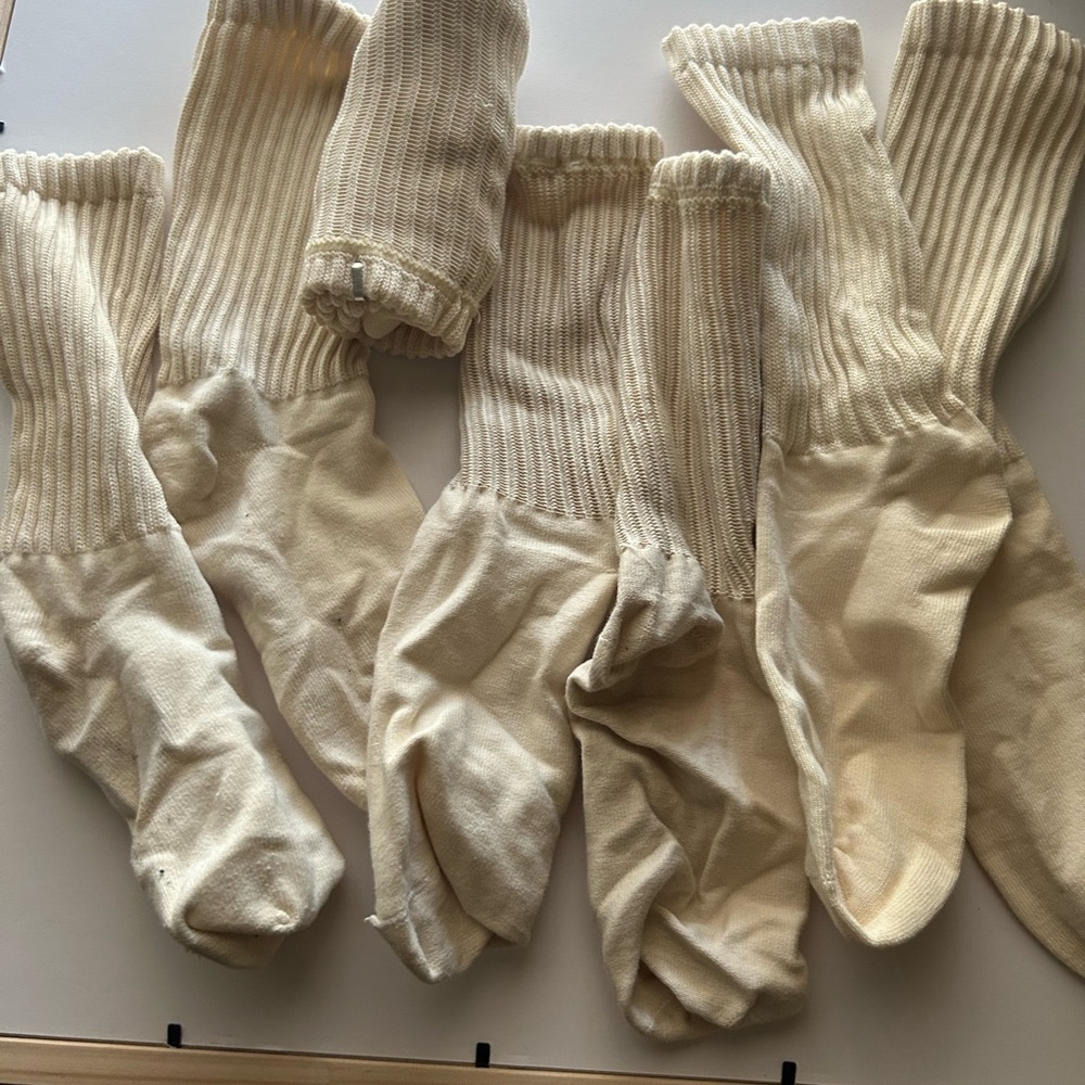 Cream Ribbed Socks Set - Picture 2 of 3